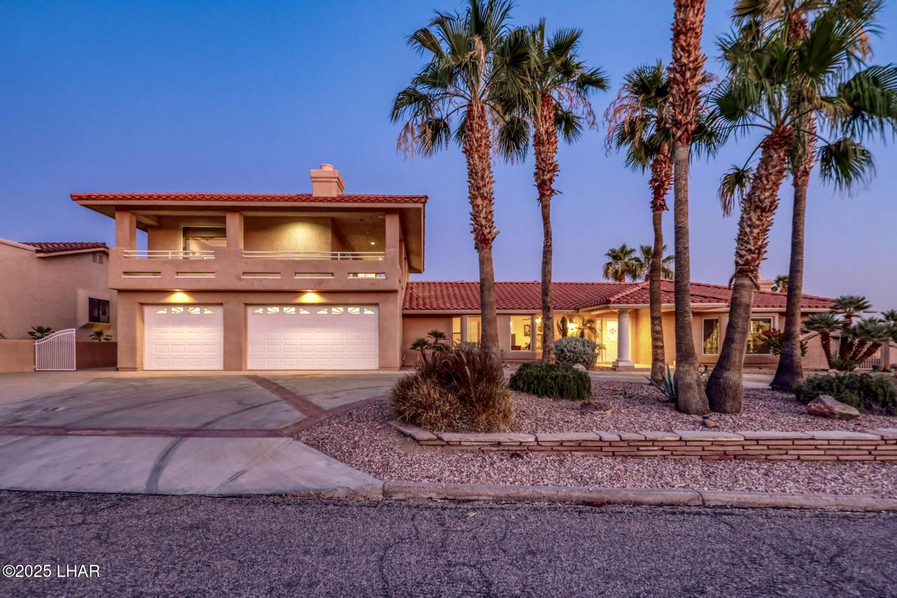 2410 Demaret Dr - Photo 1