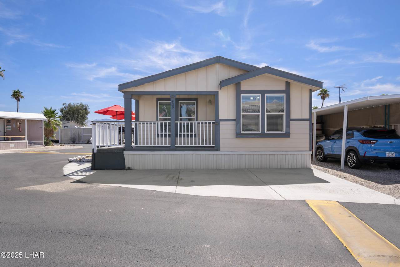 601 Beachcomber Blvd - Photo 1