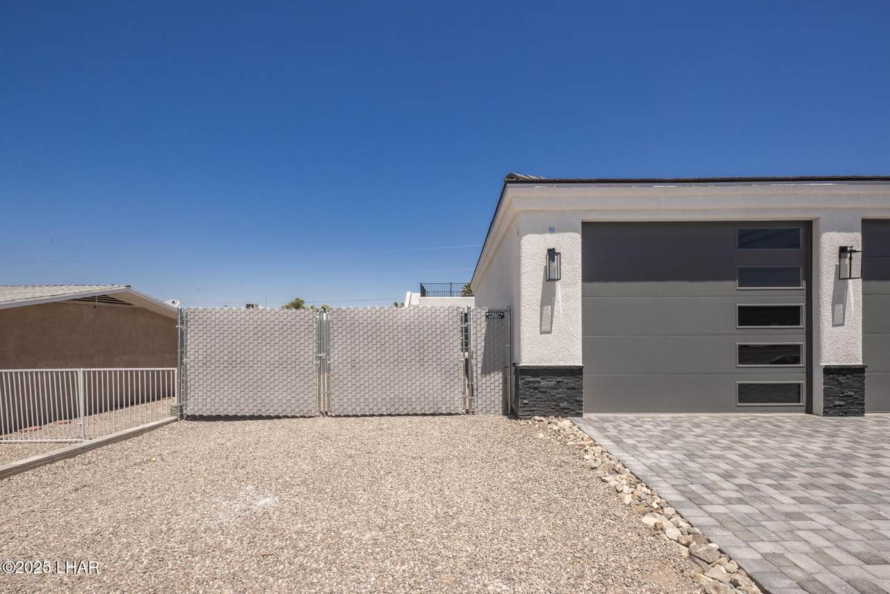 https://bt-photos.global.ssl.fastly.net/lakehavasu/1280_boomver_1_1036041-2.jpg