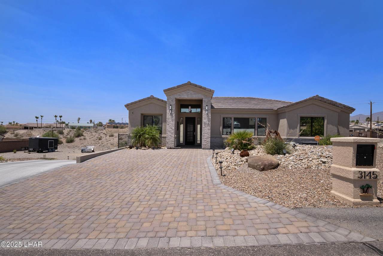 3145 Gatewood Dr - Photo 1