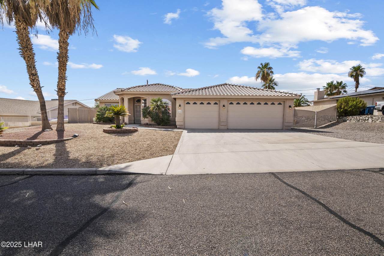 2719 Diablo Dr - Photo 1