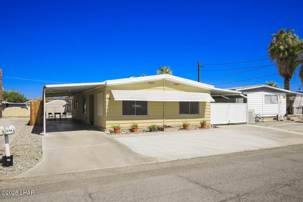 236 Moonlight Dr - Photo 1