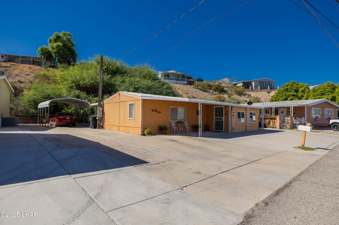 485 Riverfront Dr - Photo 1