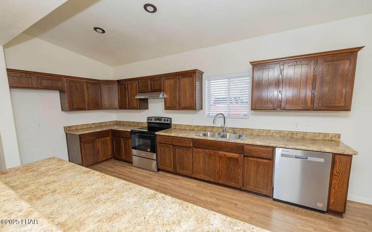 https://bt-photos.global.ssl.fastly.net/lakehavasu/1280_boomver_1_1036375-2.jpg