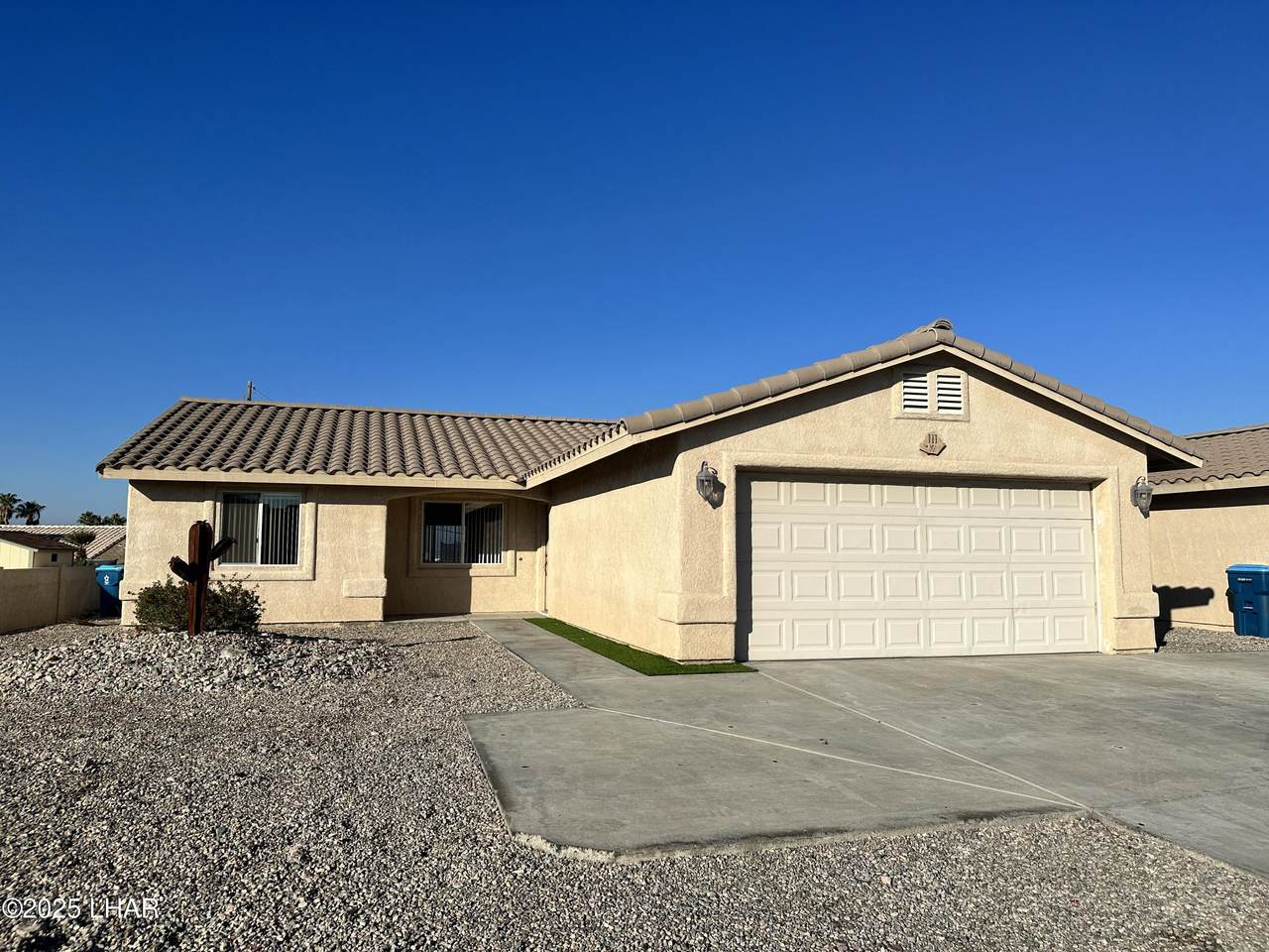 111 Cypress Dr - Photo 1