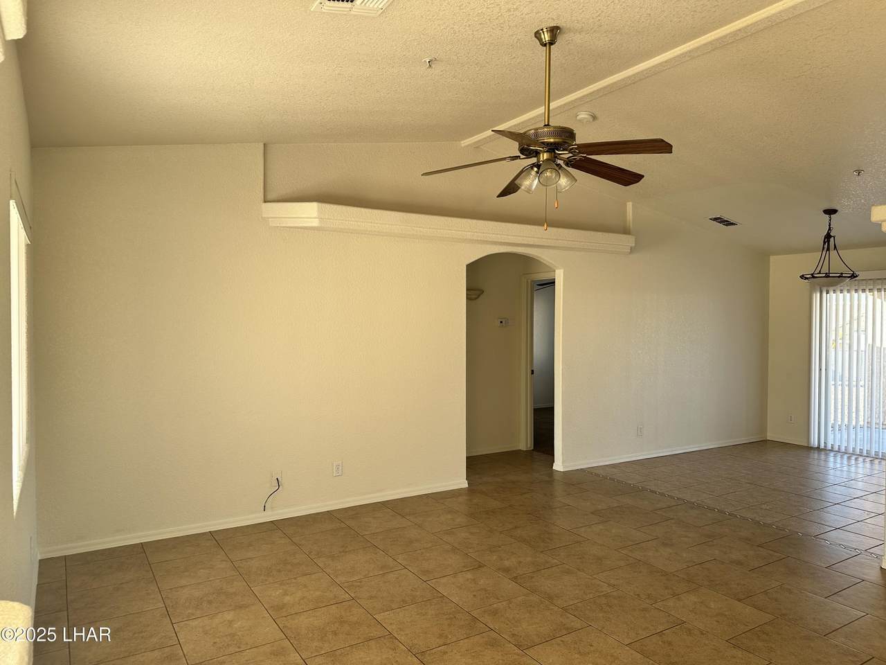 https://bt-photos.global.ssl.fastly.net/lakehavasu/1280_boomver_1_1036385-2.jpg