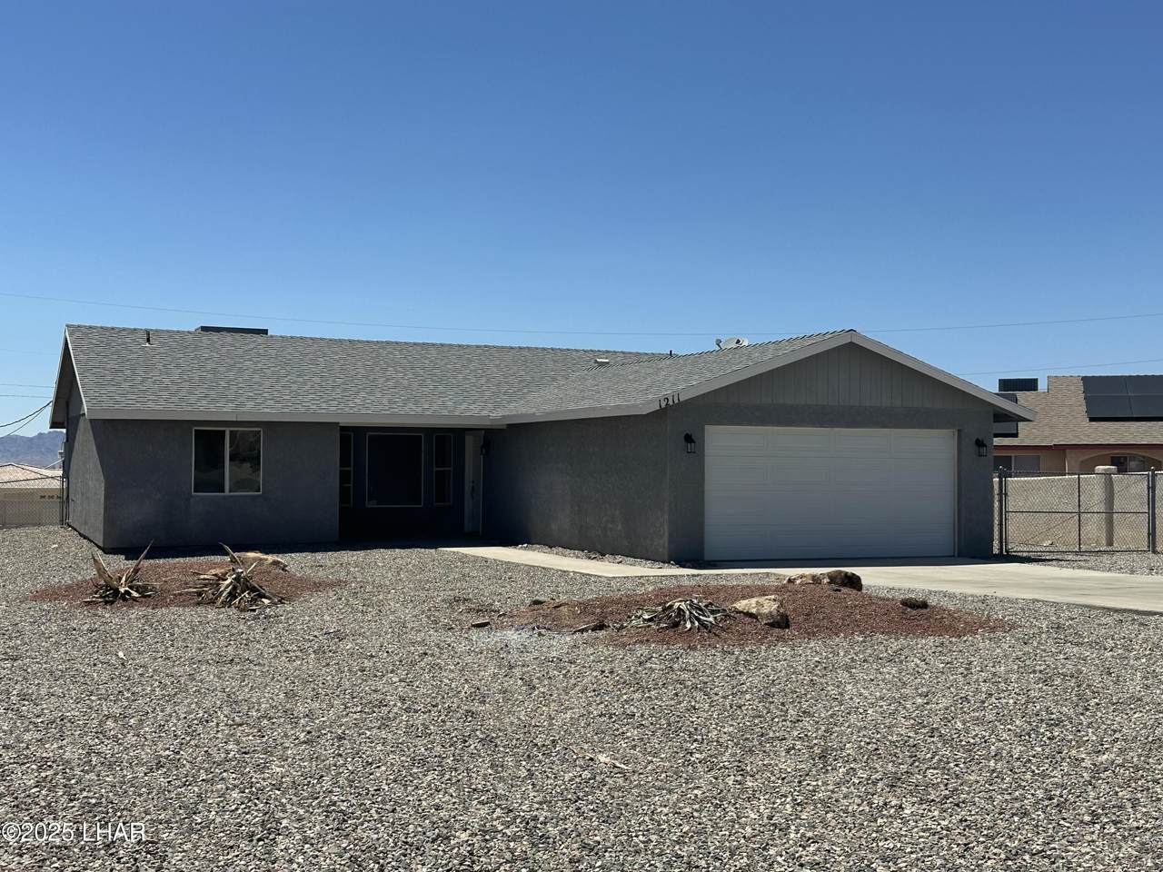 1211 Palo Verde Ln - Photo 1