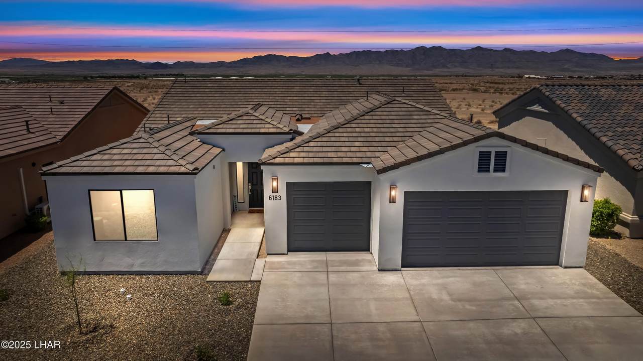 6183 Lago Grande Dr - Photo 1