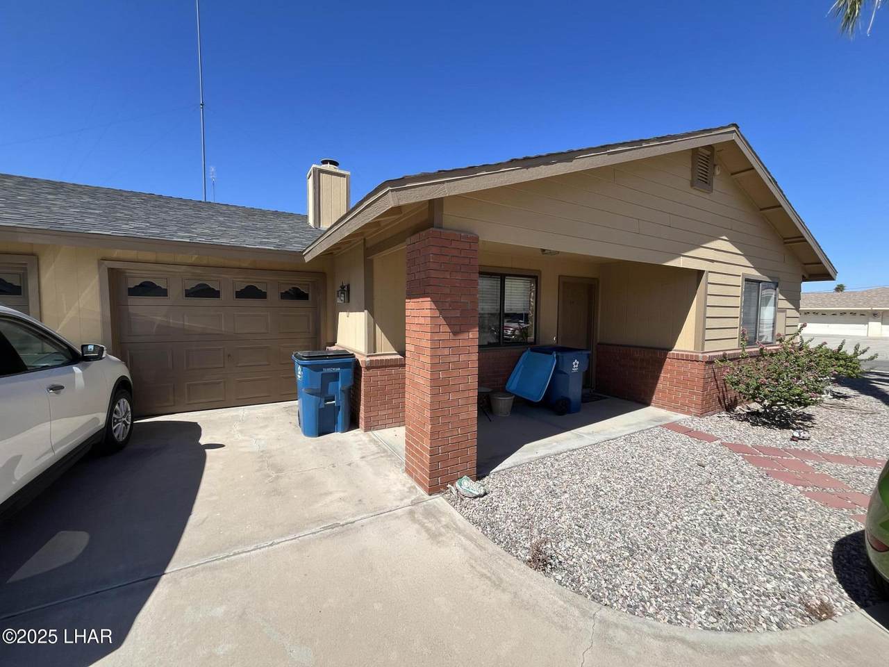 3220 Arapaho Dr - Photo 1
