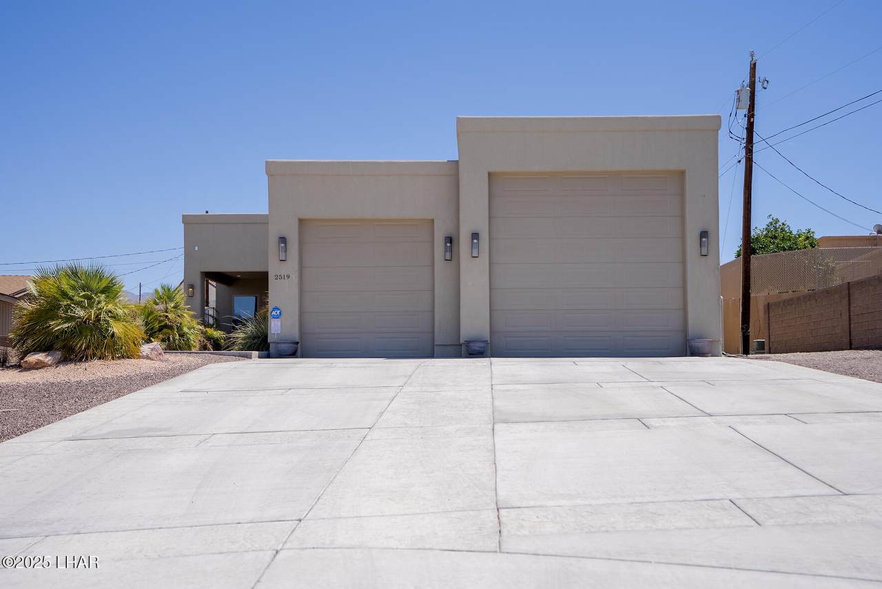 2519 Bayou Ln - Photo 1