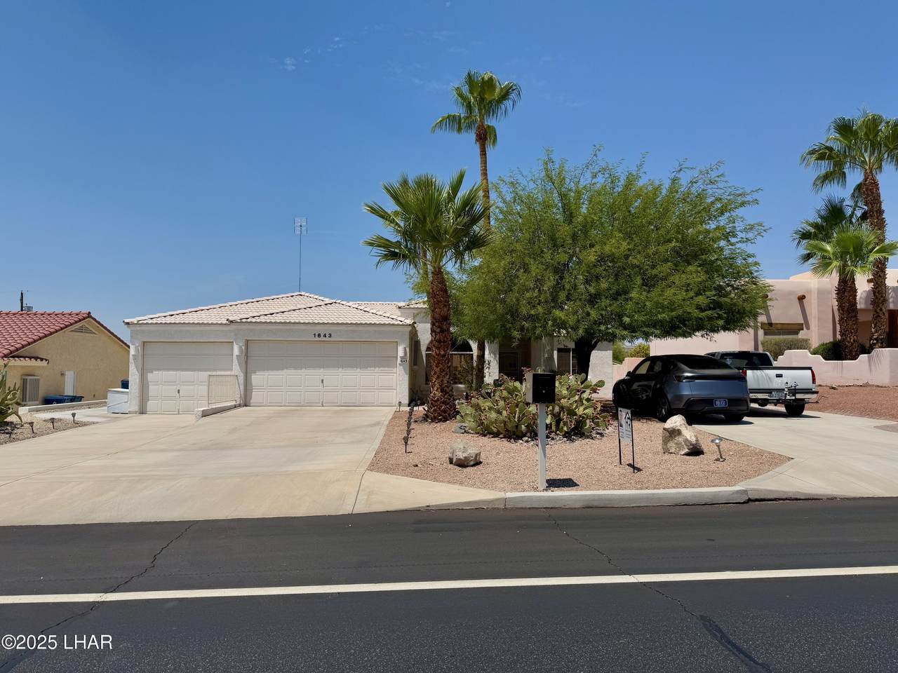 1643 Mcculloch Blvd - Photo 1