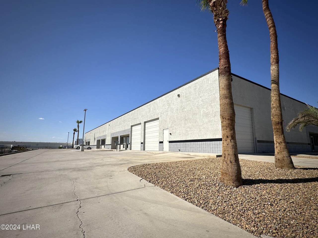 2175 Kiowa Blvd - Photo 1