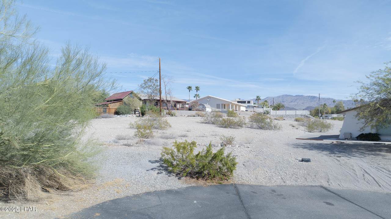 680 Yosemite Ct - Photo 1