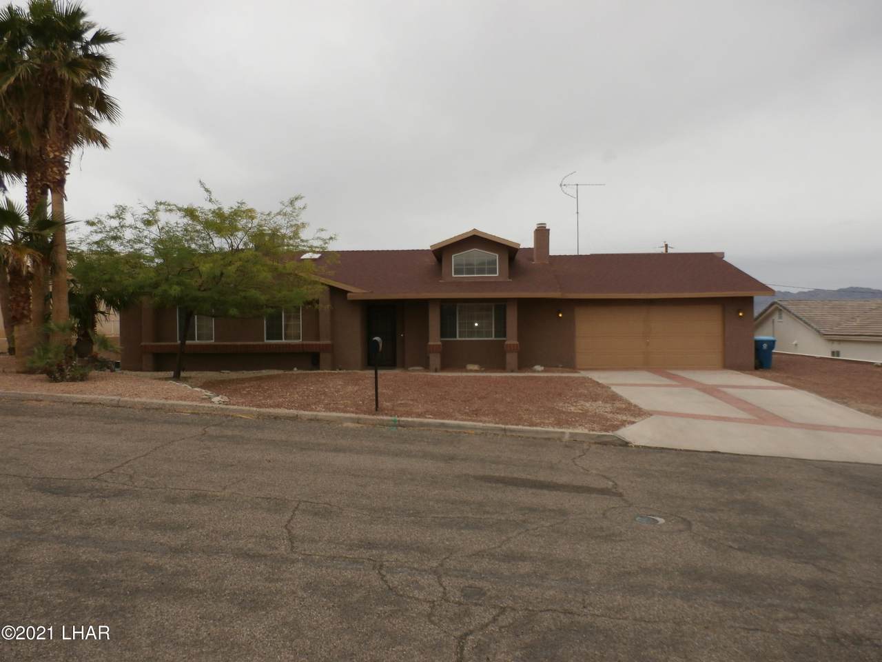 1781 Firefly Dr - Photo 1