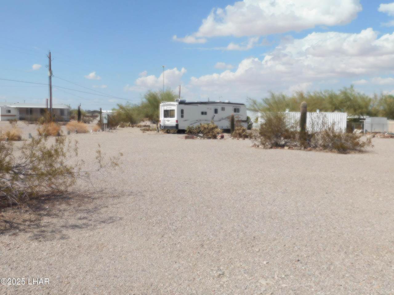 586 Camel St - Photo 1