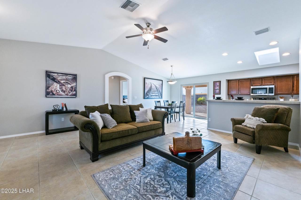 https://bt-photos.global.ssl.fastly.net/lakehavasu/1280_boomver_1_1036937-2.jpg