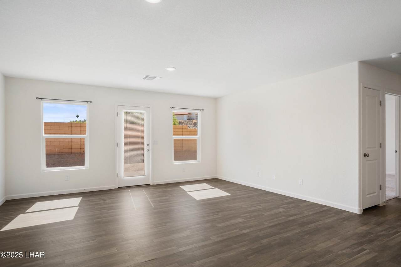 https://bt-photos.global.ssl.fastly.net/lakehavasu/1280_boomver_1_1036960-2.jpg