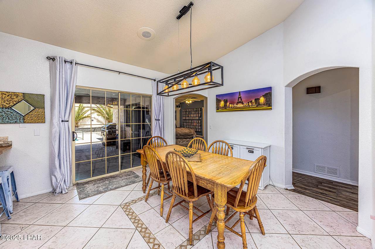 https://bt-photos.global.ssl.fastly.net/lakehavasu/1280_boomver_1_1037037-2.jpg