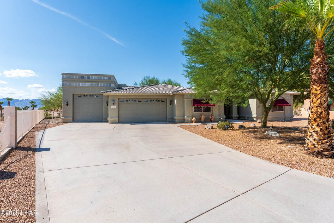 https://bt-photos.global.ssl.fastly.net/lakehavasu/1280_boomver_1_1037058-2.jpg