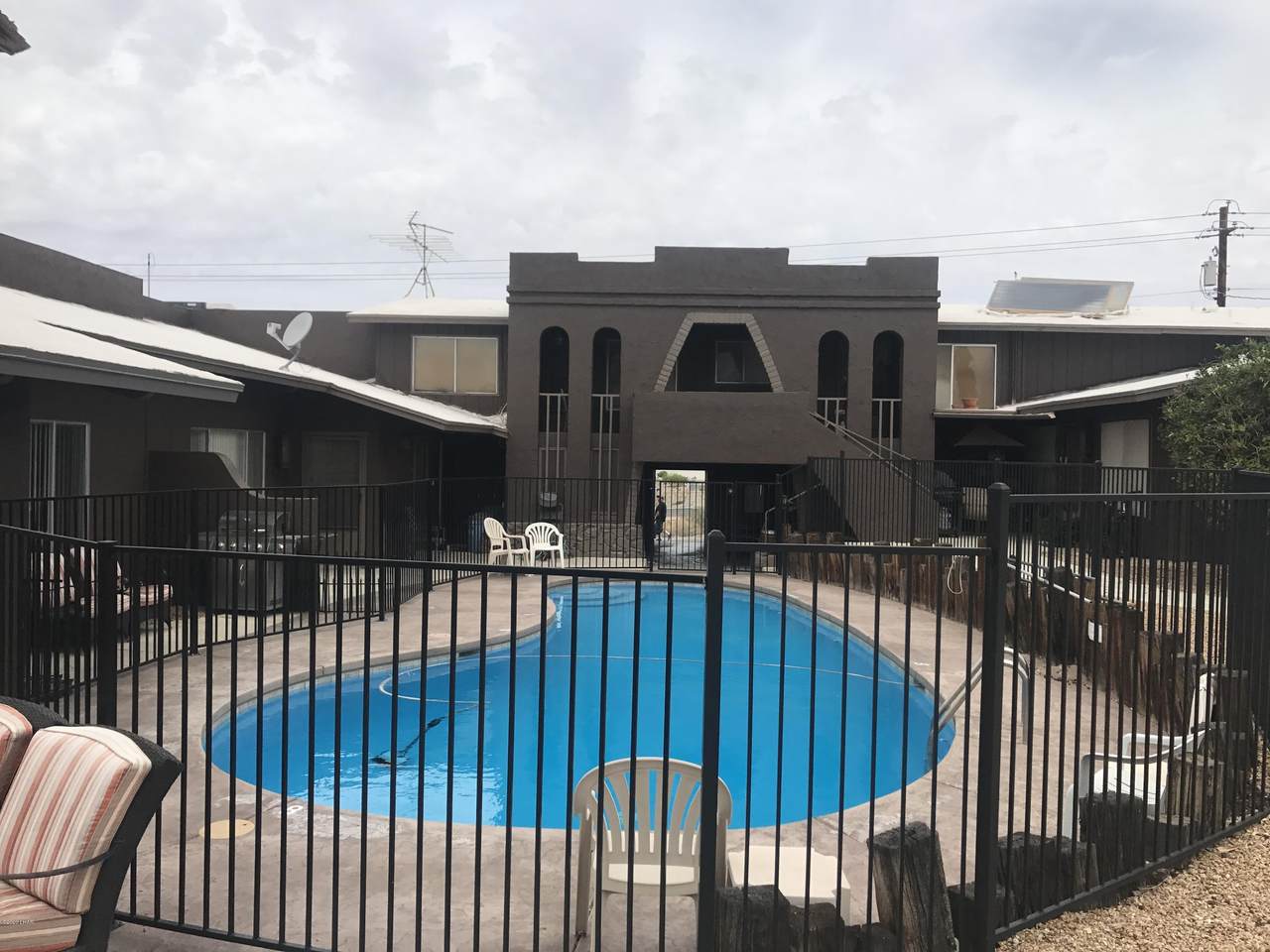 2201 Sandwood Dr - Photo 1