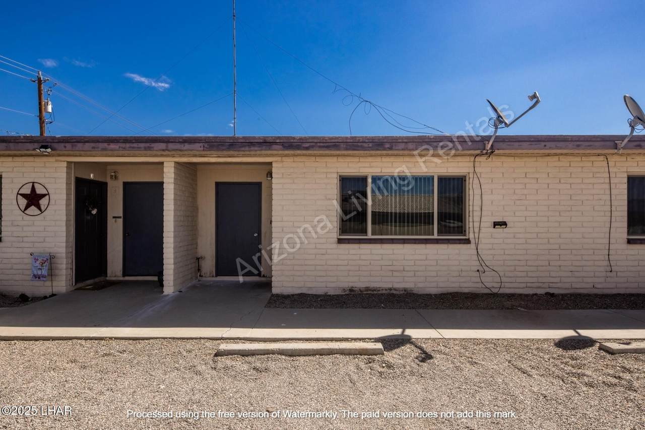 2241 Sandwood Dr - Photo 1