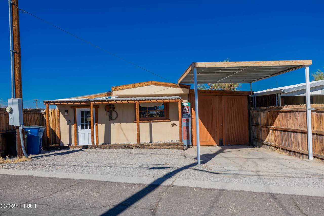 10721 Admiral Rd - Photo 1