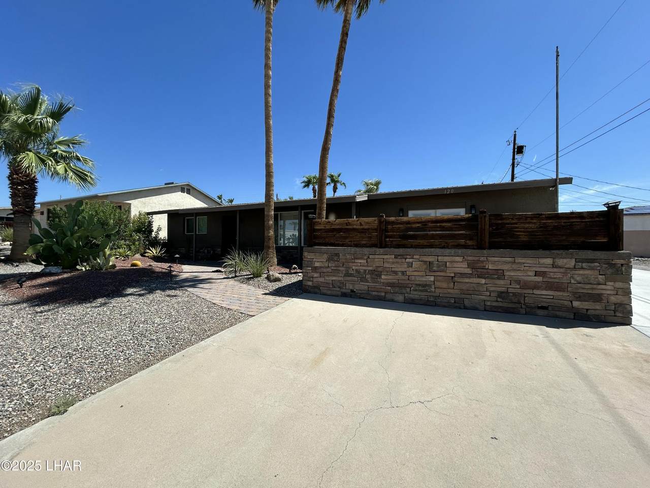 120 Seneca Ln - Photo 1