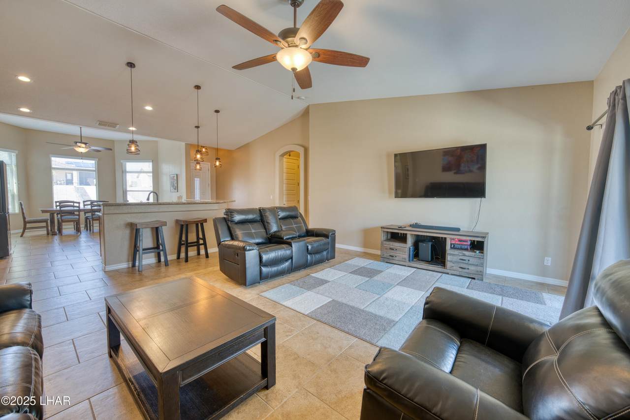 https://bt-photos.global.ssl.fastly.net/lakehavasu/1280_boomver_1_1037290-2.jpg