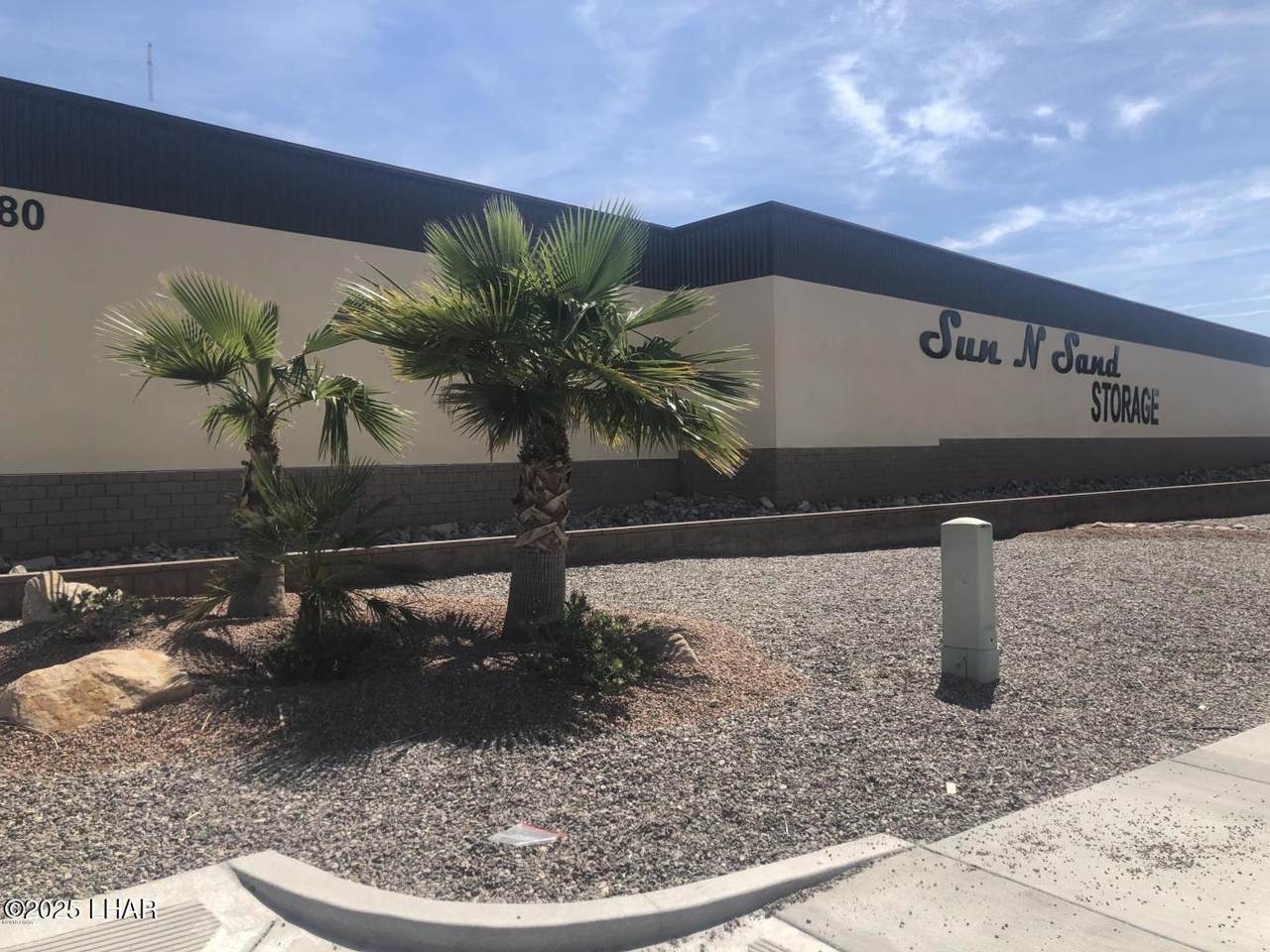 1080 London Bridge Rd - Photo 1