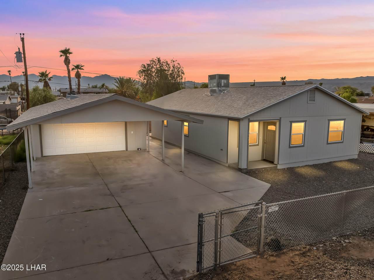 2063 Catalina Dr - Photo 1