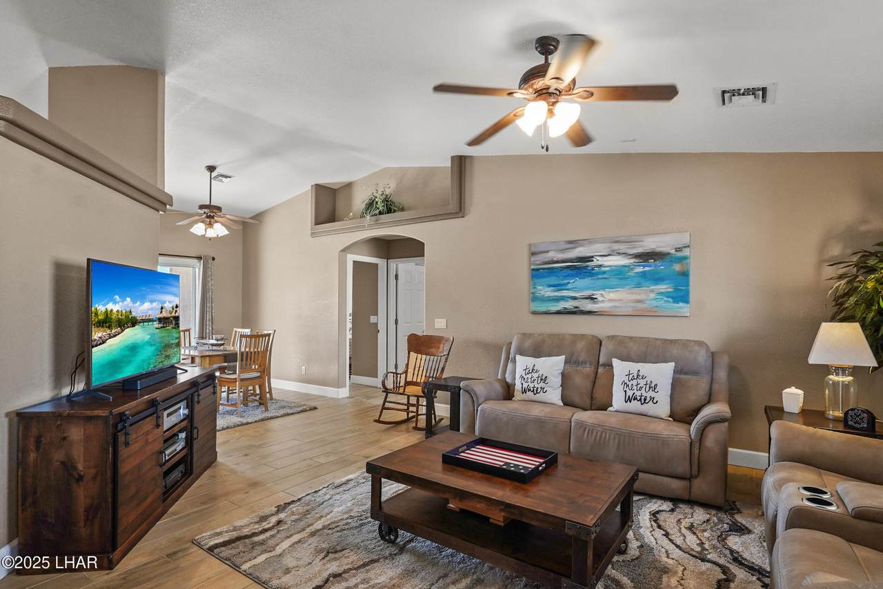 https://bt-photos.global.ssl.fastly.net/lakehavasu/1280_boomver_1_1037454-2.jpg