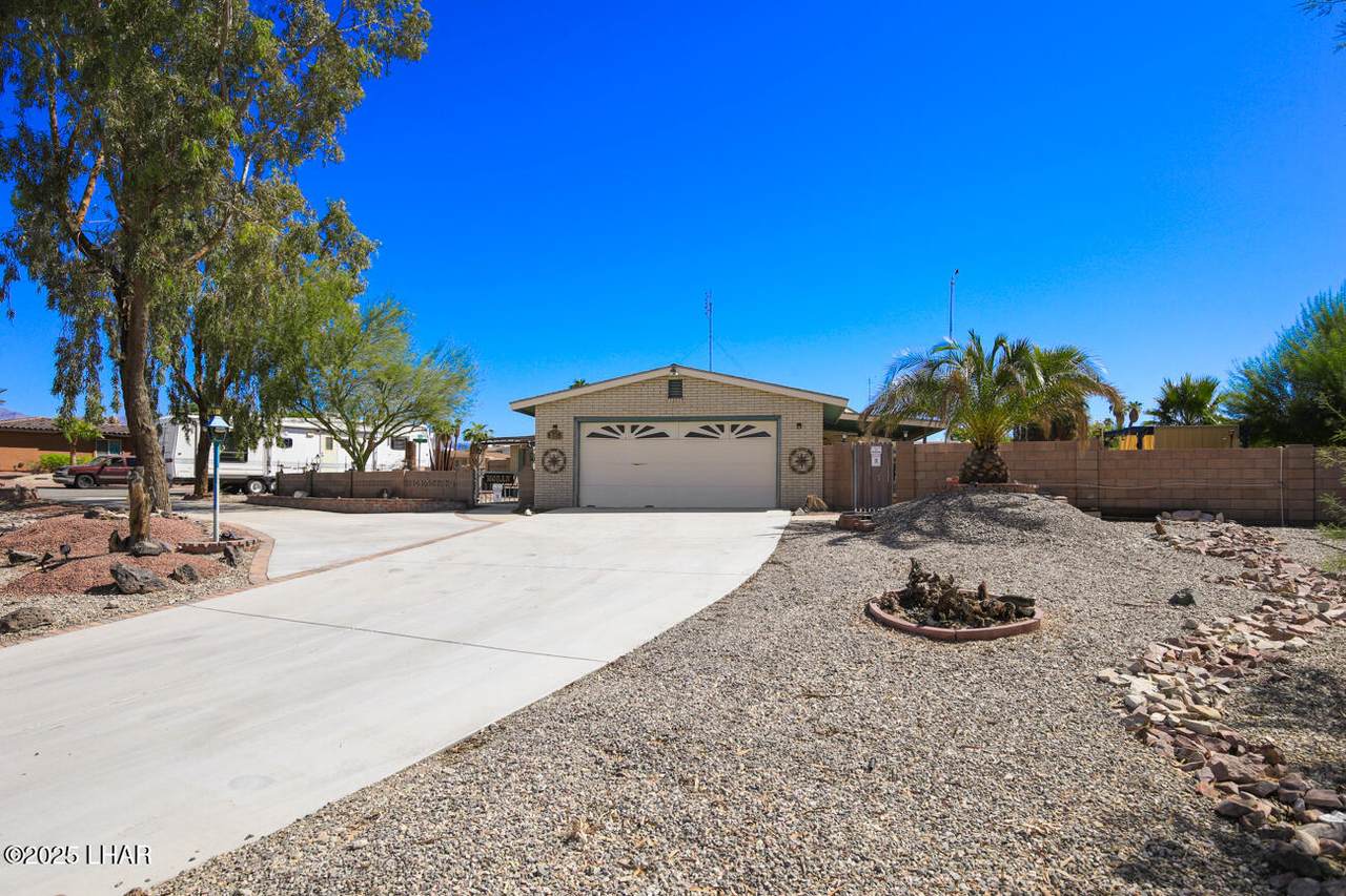 https://bt-photos.global.ssl.fastly.net/lakehavasu/1280_boomver_1_1037463-2.jpg