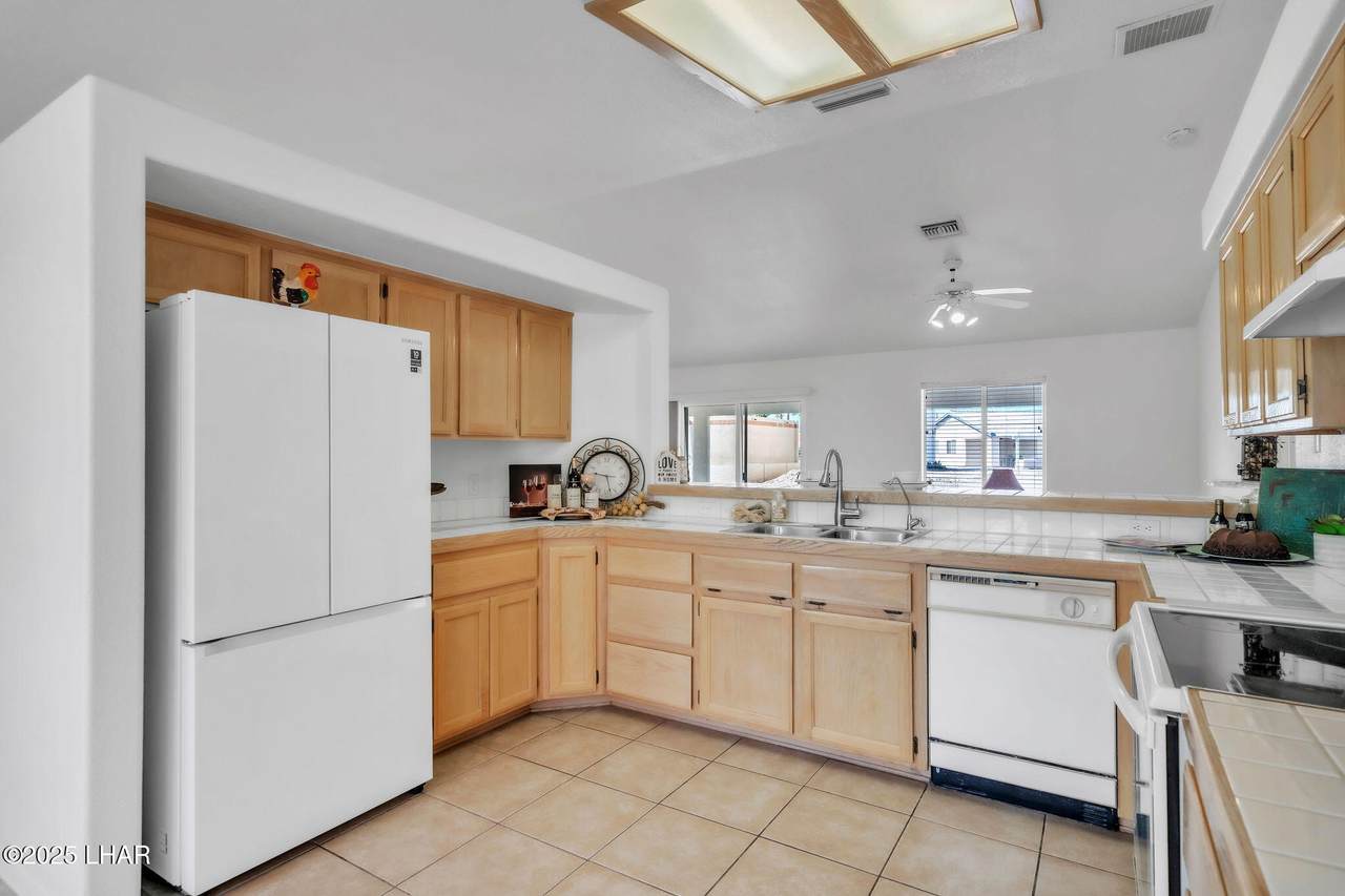 https://bt-photos.global.ssl.fastly.net/lakehavasu/1280_boomver_1_1037483-2.jpg