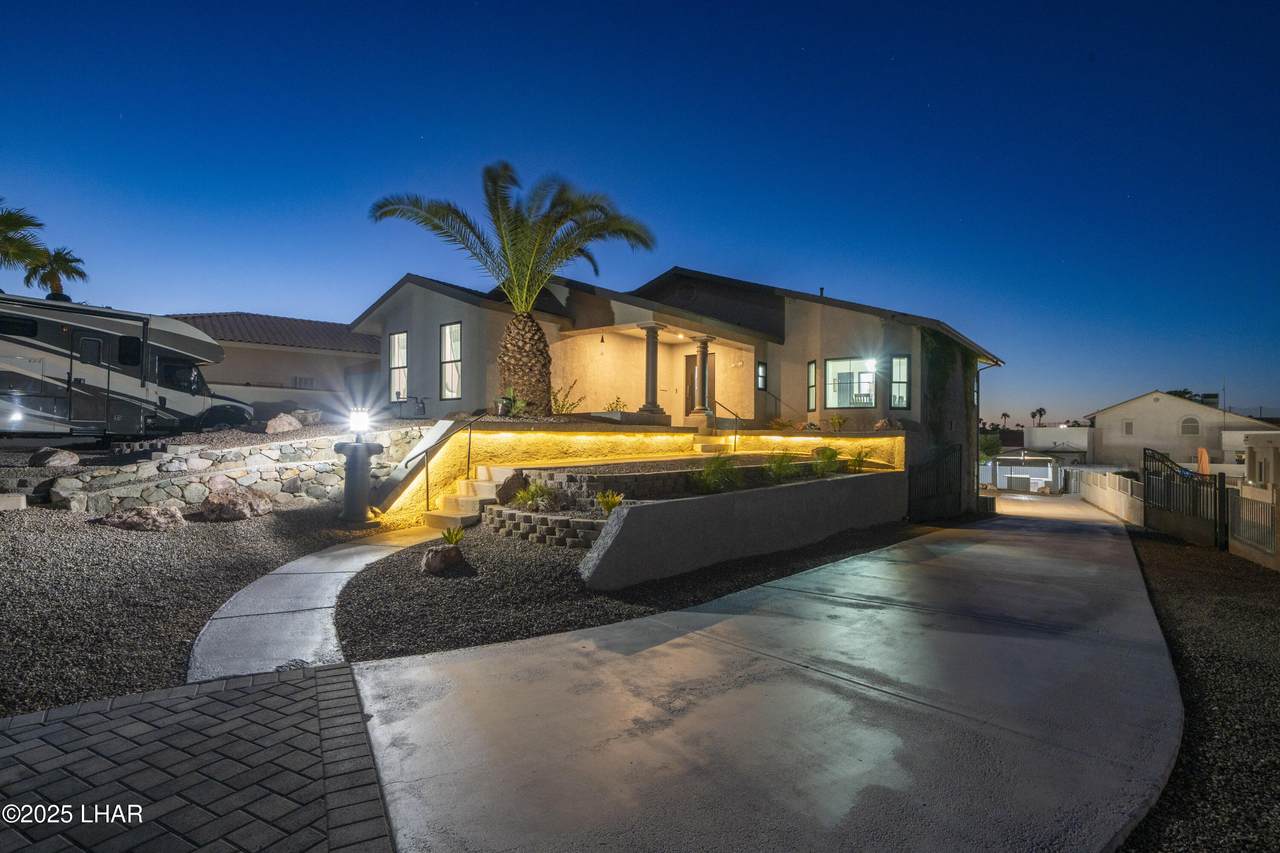 2271 Souchak Dr - Photo 1