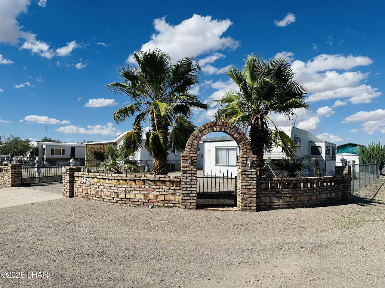 598 Desert Dr - Photo 1