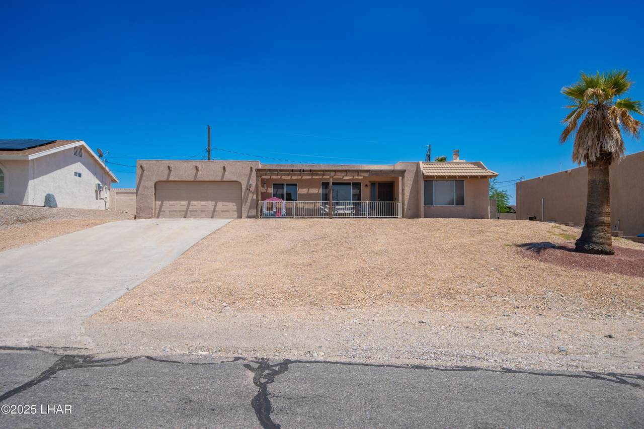 3364 Thunderbird Dr - Photo 1