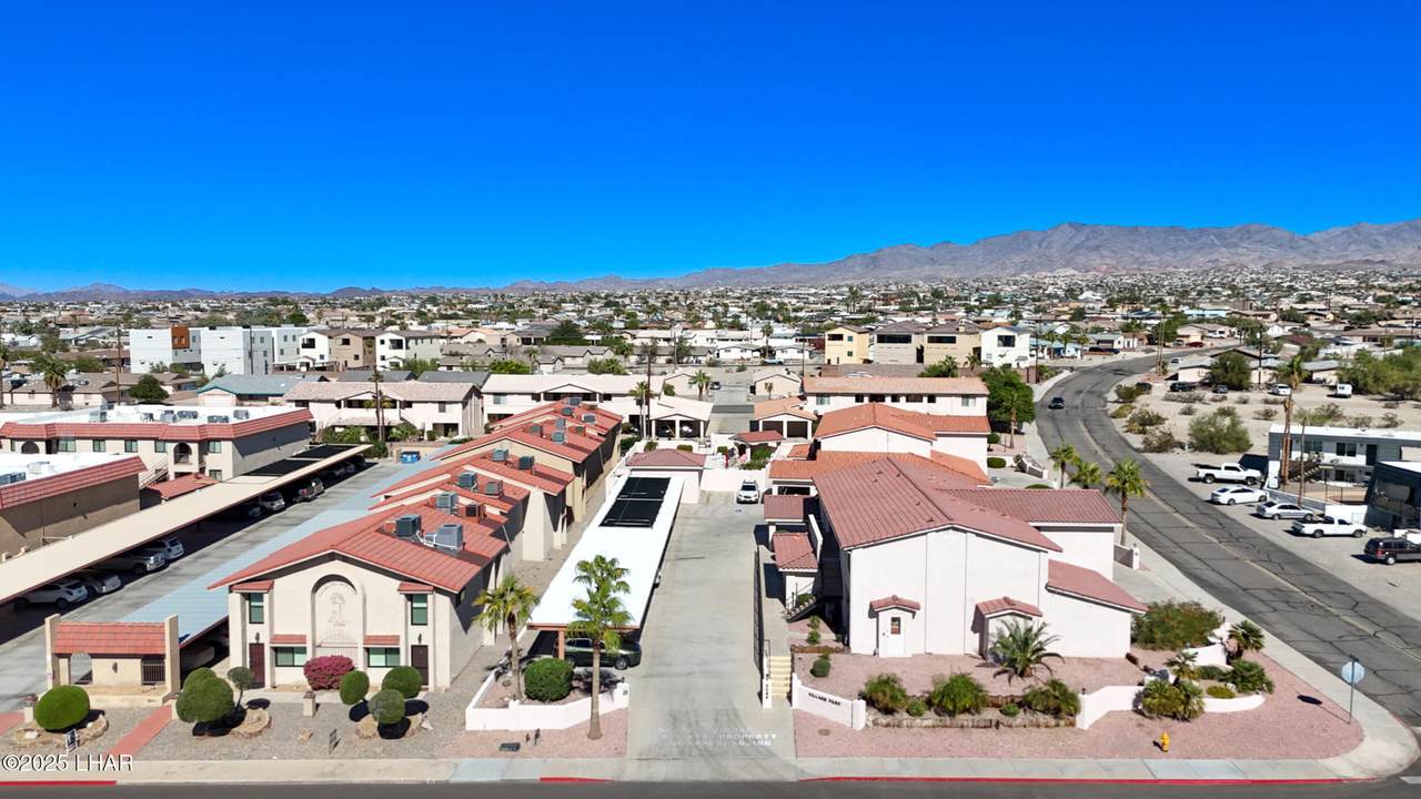 2095 Mesquite Ave - Photo 1