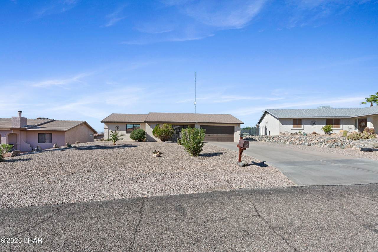 3441 Cinnamon Dr - Photo 1