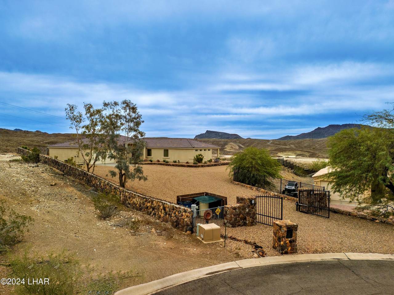 10790 Fenton Dr - Photo 1