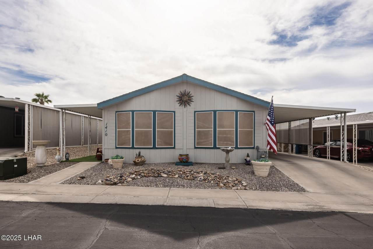 1410 King Dr - Photo 1