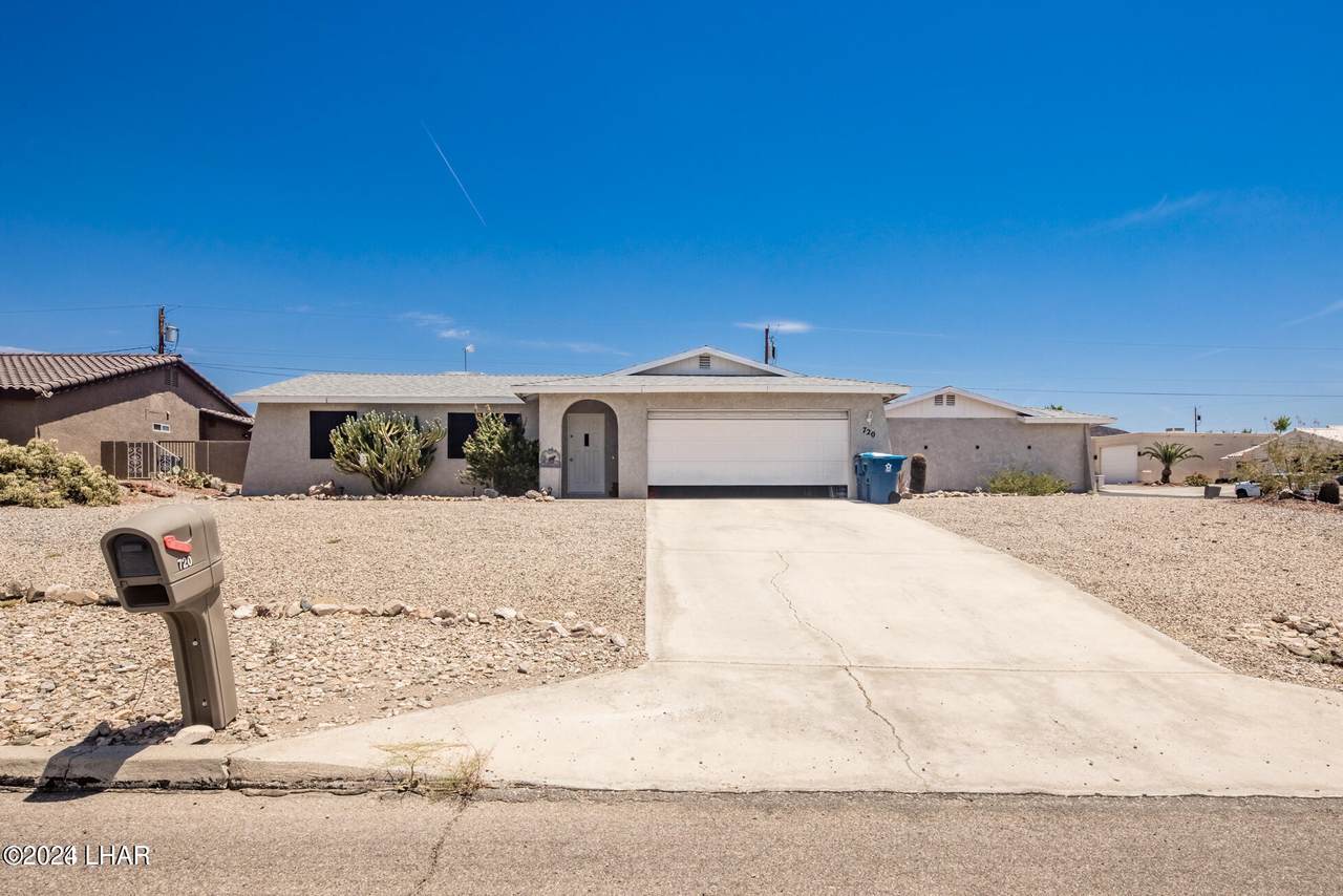 720 Mcculloch Blvd - Photo 1