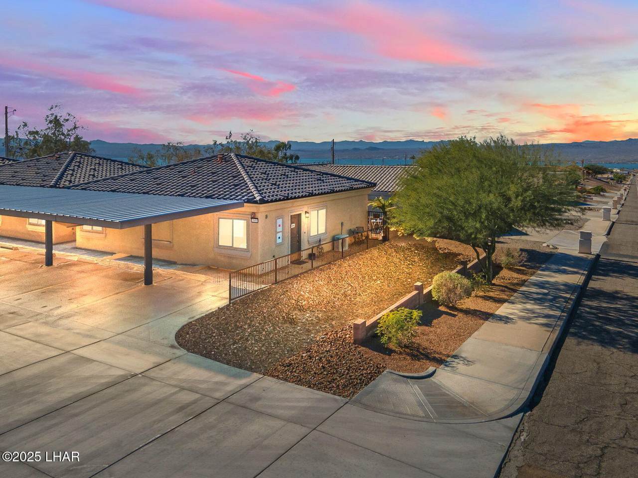 2950 Kiowa Blvd - Photo 1