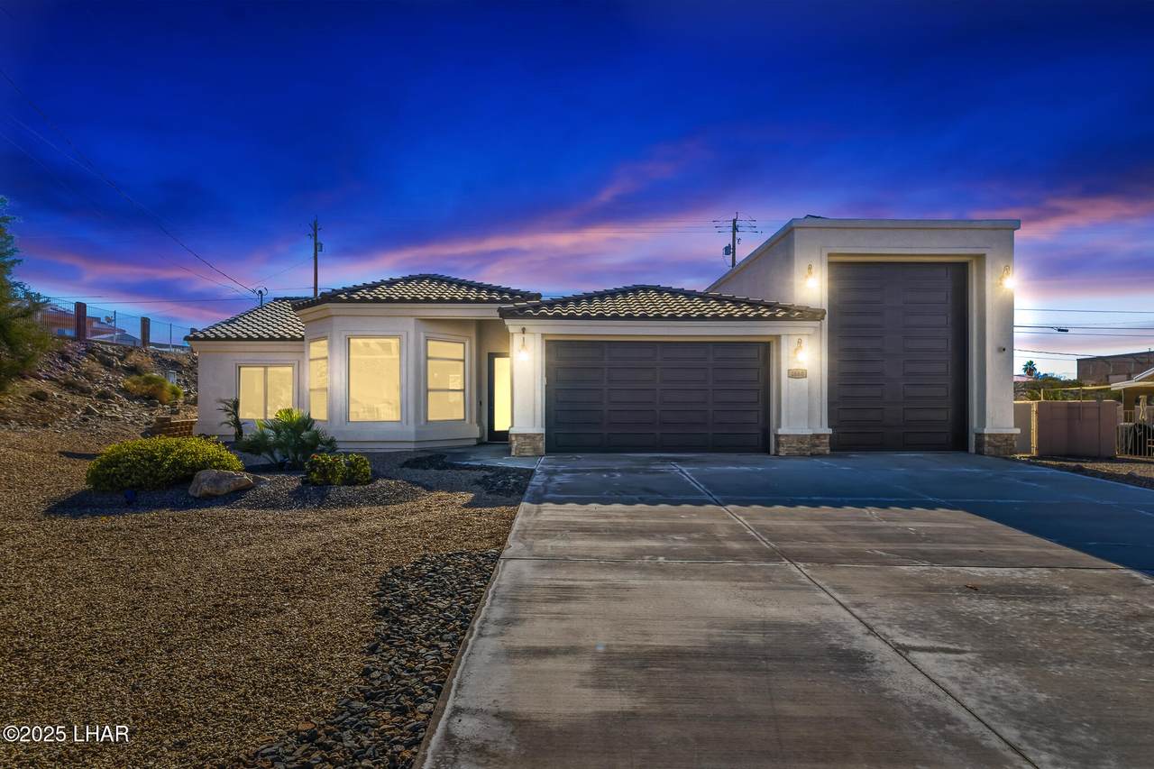 2660 Avalon Pl - Photo 1