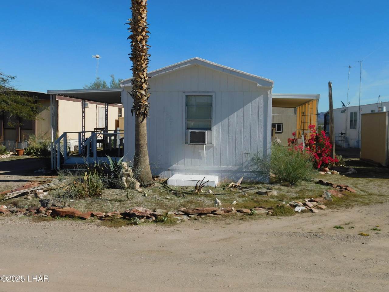 1240 Acacia Dr - Photo 1