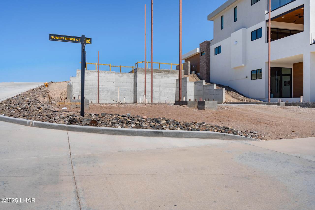 2436 The Rdgs Way - Photo 1