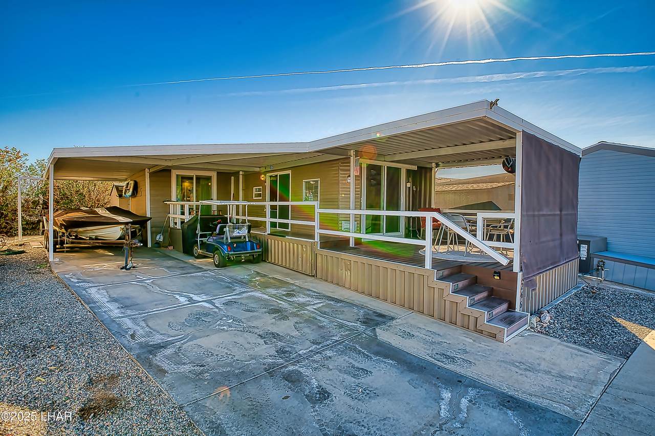 555 Beachcomber Blvd - Photo 1