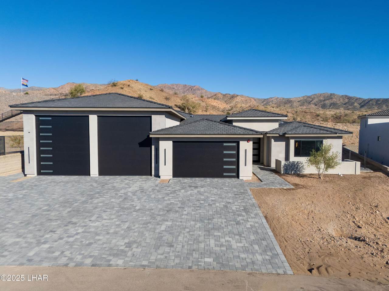 6295 Avienda De Las Colinas - Photo 1