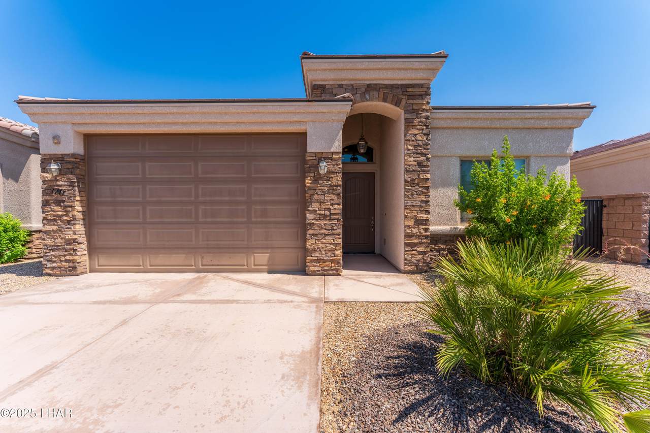 640 Grand Island Dr - Photo 1