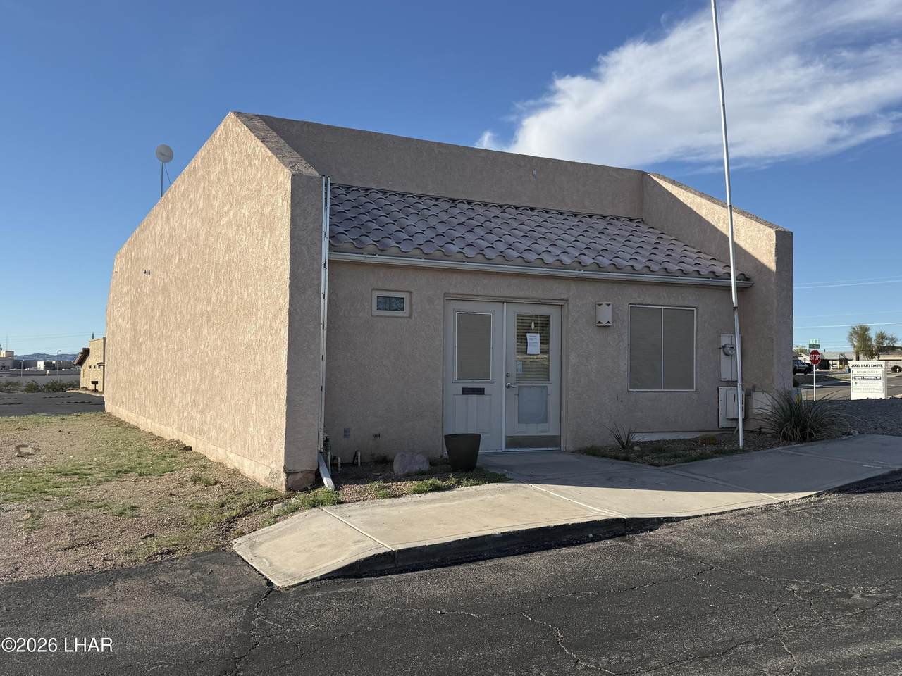 150 Riviera Dr - Photo 1