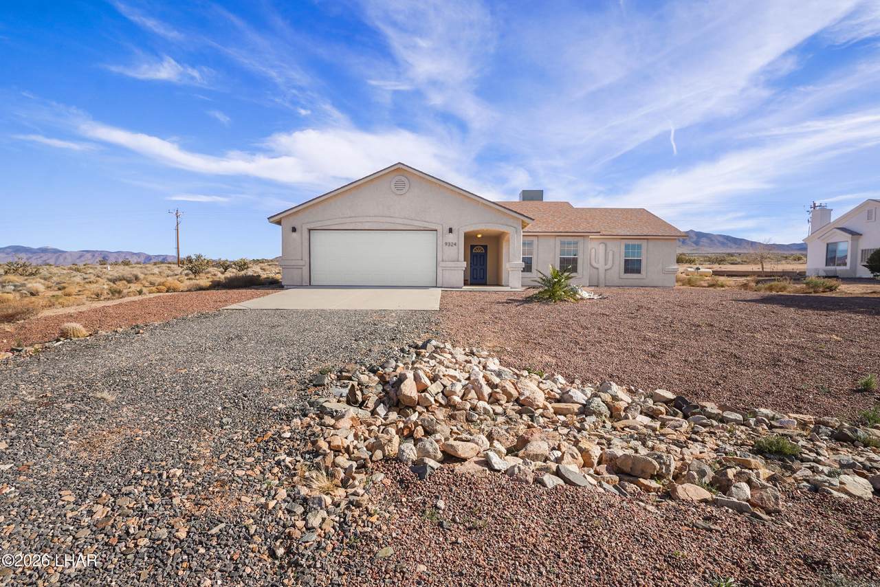 9324 Vista Dr - Photo 1